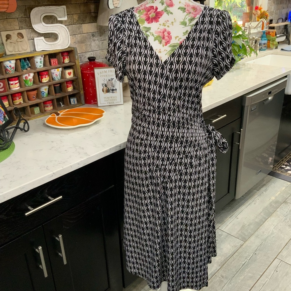 Bisou Bisou Black White Short Sleeve Stretch Wrap Dress Size 14 Career To Casual